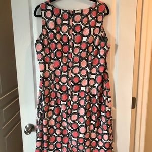 Dress Barn Sleeveless Circle-print Shift Dress